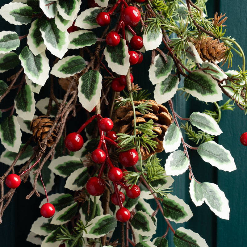 Variegated Leaf & Berry Swag 70cm
